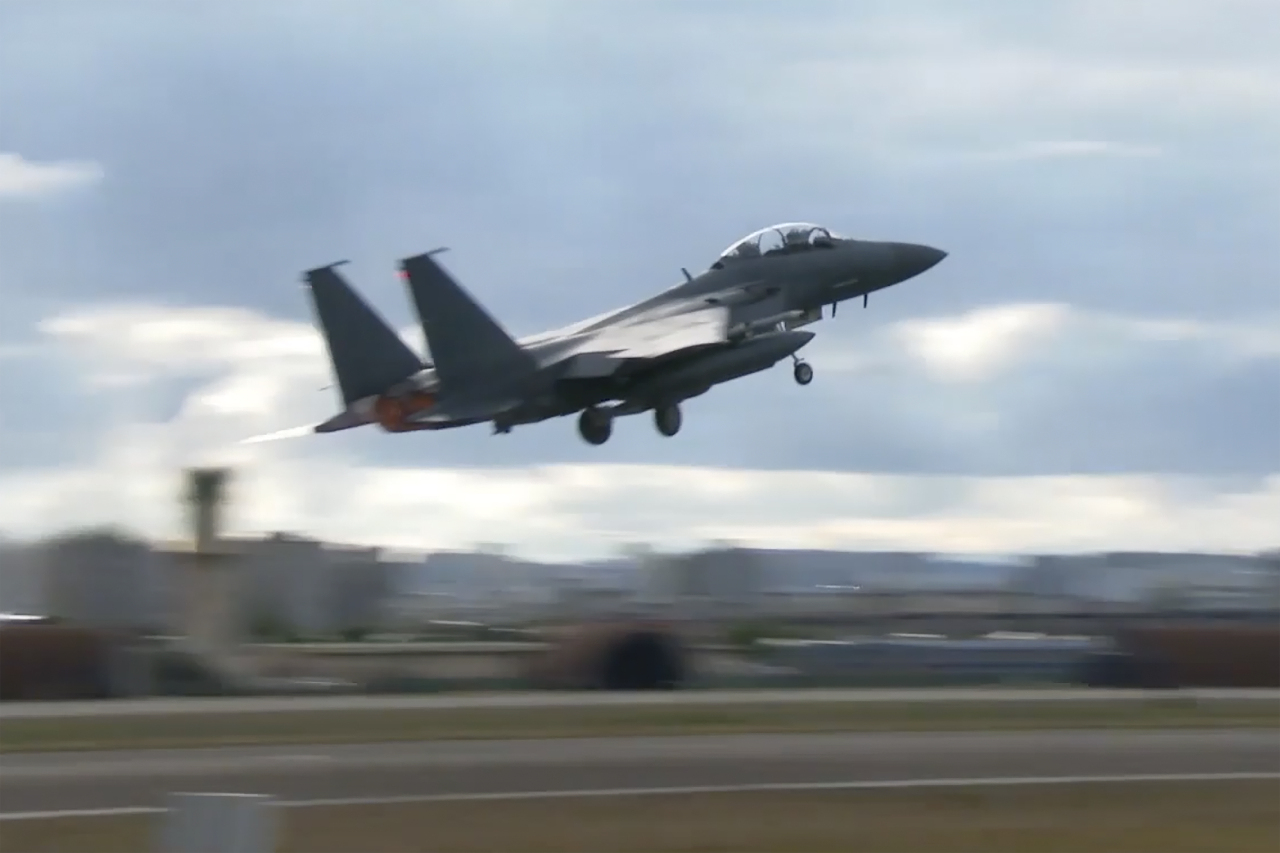 中俄6戰機闖防空區 南韓軍機升空應對