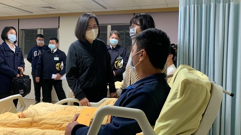 總統慰問海虎軍艦失蹤官兵家屬 指示持續搜救