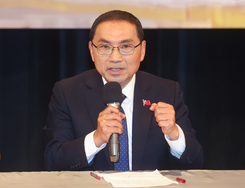 遭指藍是中共支持的人 侯友宜：請柯文哲勿抹紅