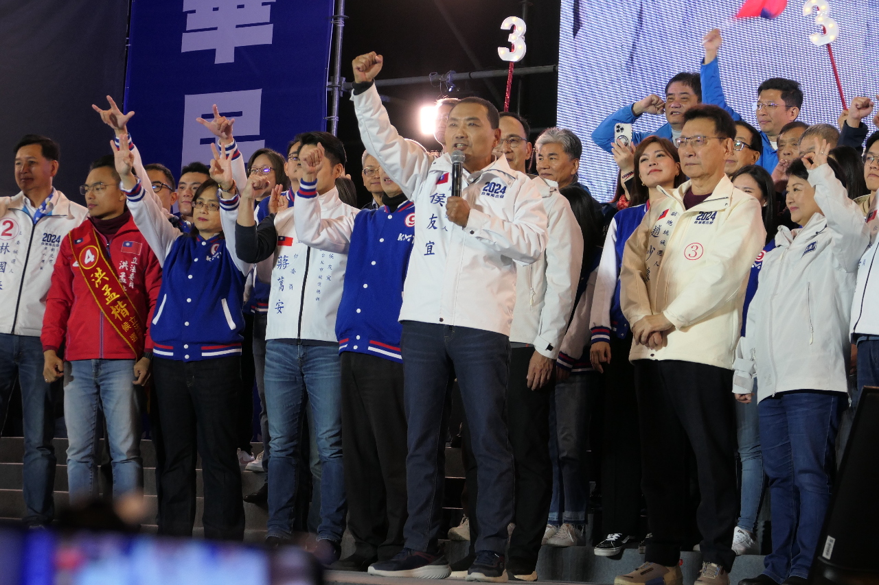 選前之夜湧入20萬人 侯友宜：現在是我與賴清德一對一對決