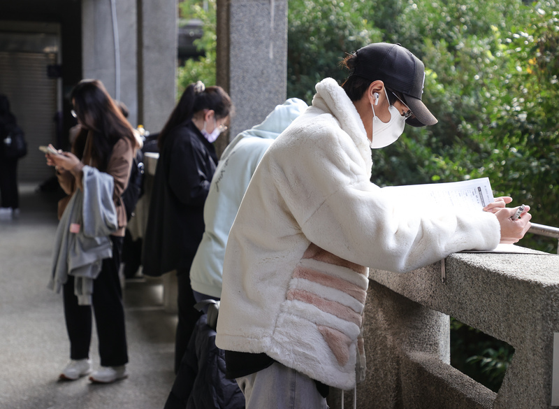 學測數A閱讀量大解題時間被壓縮 中間程度考生影響大
