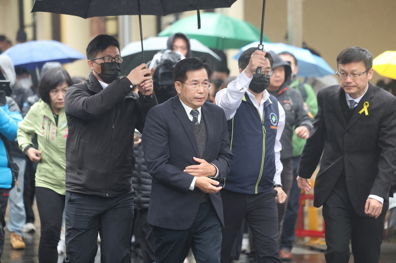 校安檢討 潘文忠：新學期前公布注意事項及指引