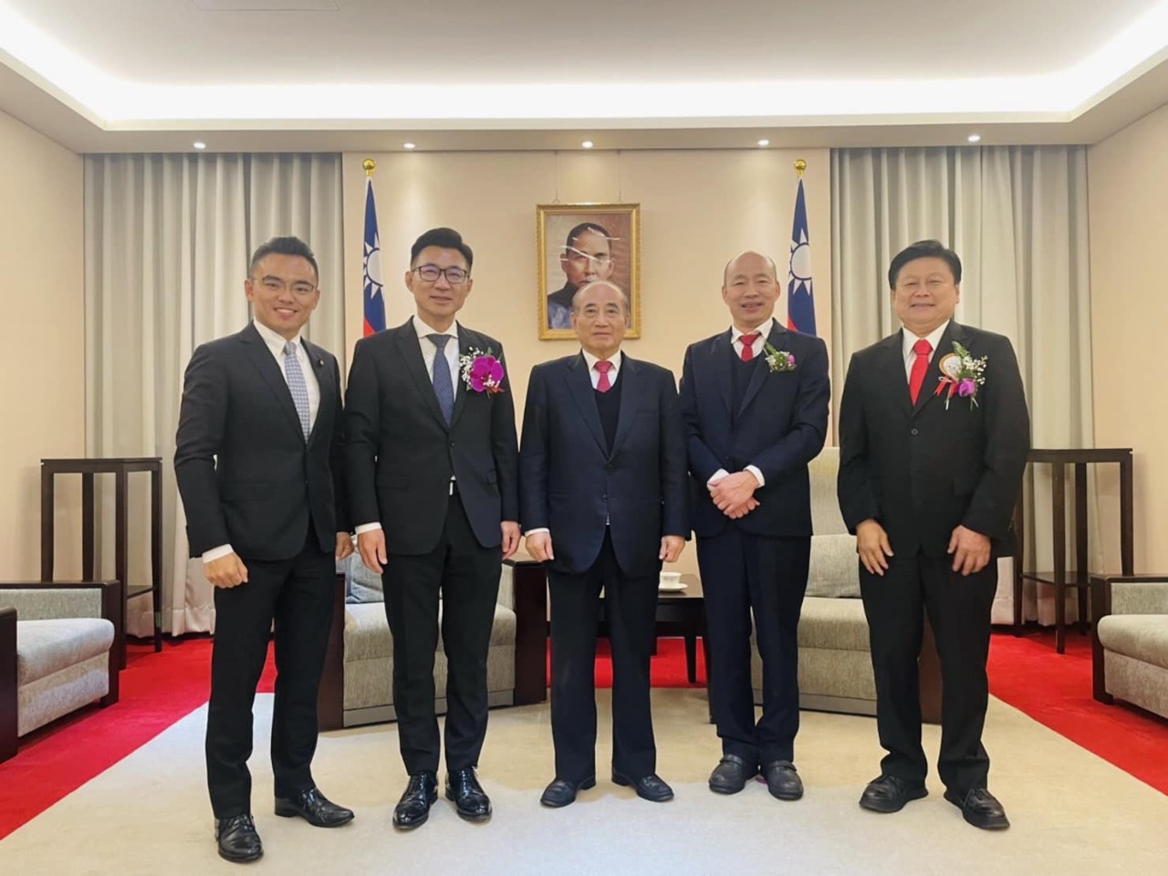 「韓江配」當選立院正副院長 向王金平請益展現團結一心