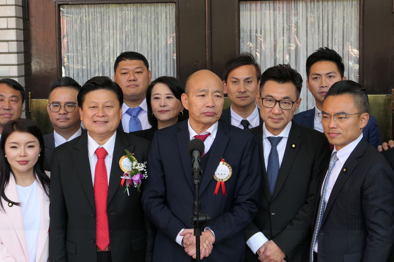 韓國瑜接掌國會龍頭 向游錫堃致上最高謝意