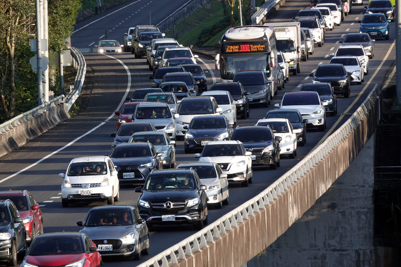 清明連假過一半 估明午後現北返車潮