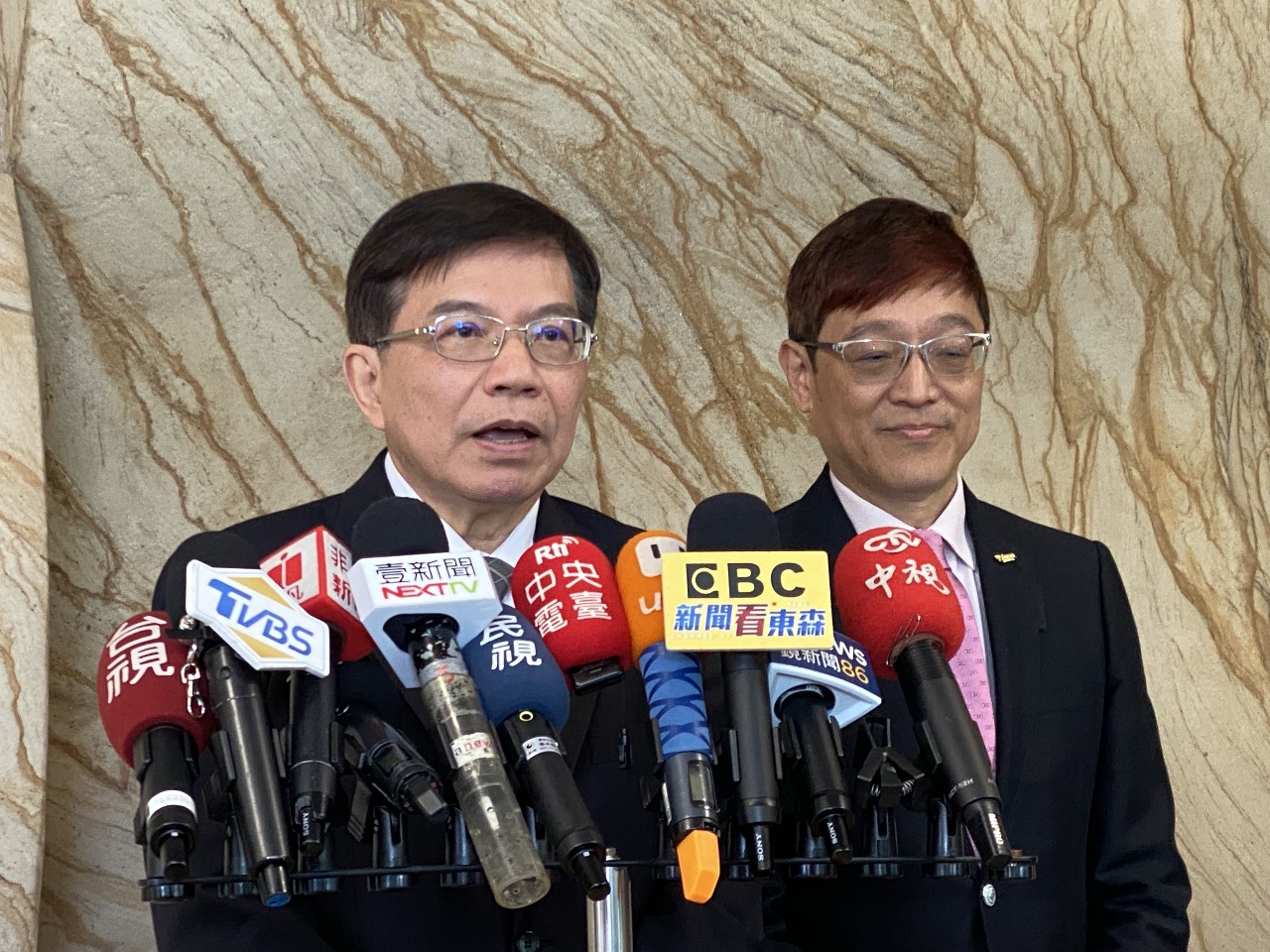禁團令鬆綁生變 王國材：會討論必要的補償