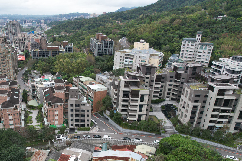 囤房稅2.0   財部：99%單一自住房屋降稅
