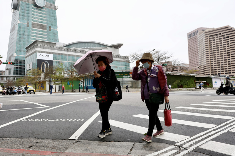 北東冷迎風面有雨 新竹以南天氣穩定