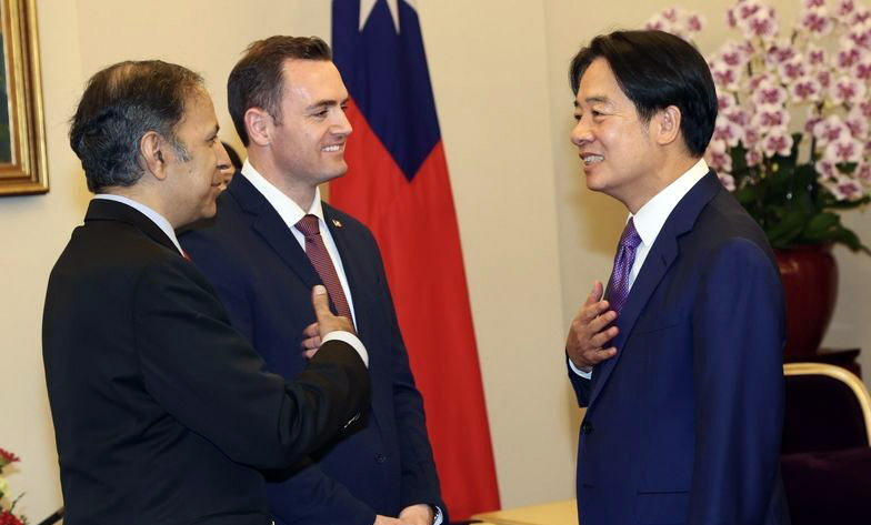 美眾議員代表團訪台 議員：討論了美國的援助烏克蘭法案
