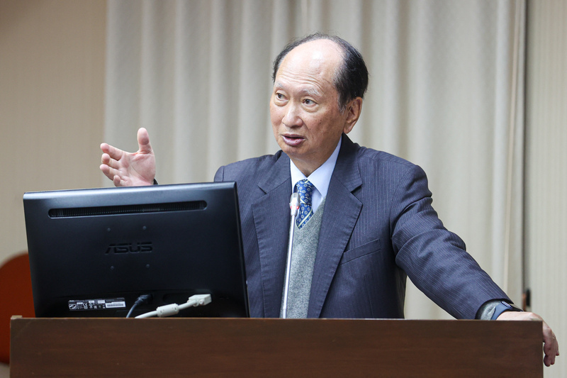 任內制定多項品管、發包制度 吳澤成卸任出新書談「心法」