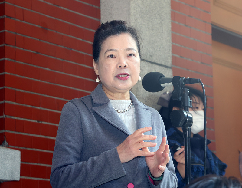 藍白召開凍漲電價朝野協商 王美花：請大家支持台電