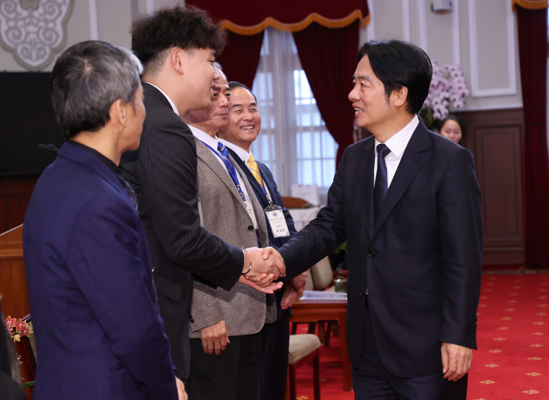 賴清德：維護民主制度、鼓勵增廣見聞 持續做年輕人後盾
