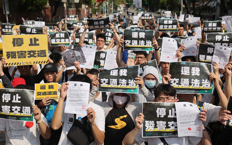 不滿限縮違規檢舉  路權團體籲達共識前退回草案
