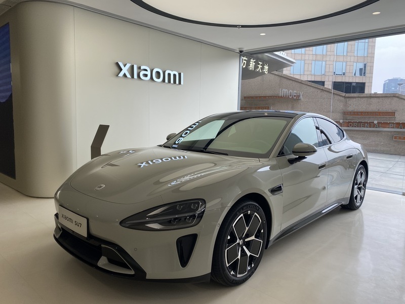 小米開放賞車 中國「米粉」期待許久