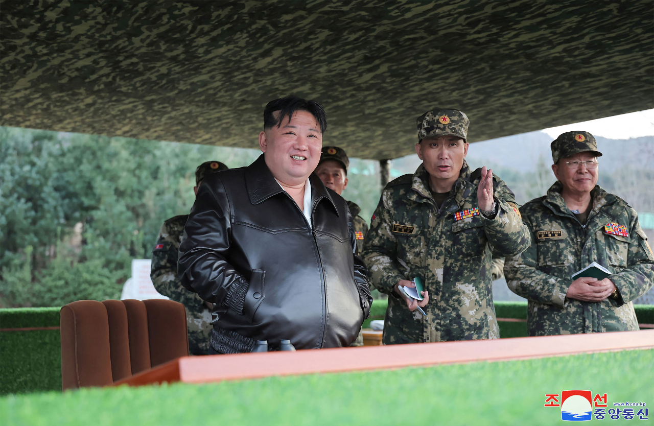 金正恩視察坦克部隊 要求進行全面戰鬥準備