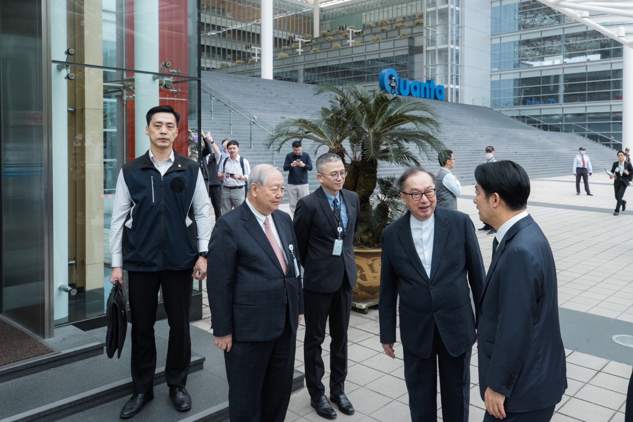呼應黃仁勳指台灣是AI革命中心  賴清德產業之旅聚焦AI