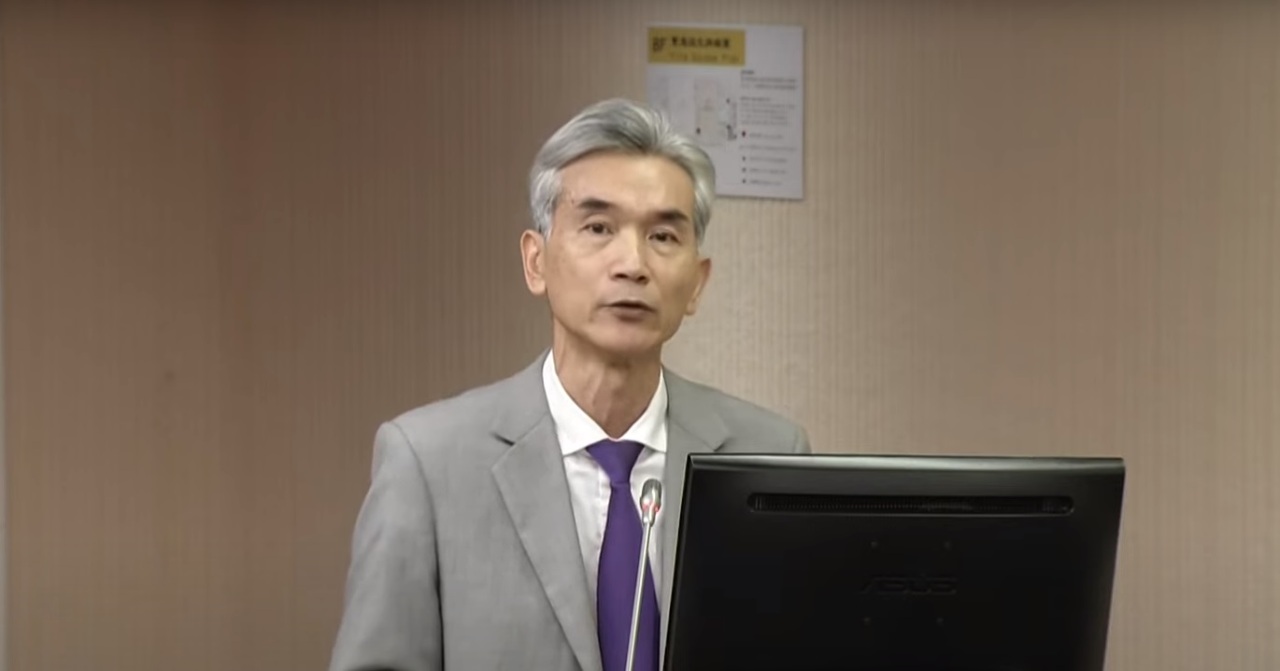 薛富盛首度鬆口 碳費擬緩徵