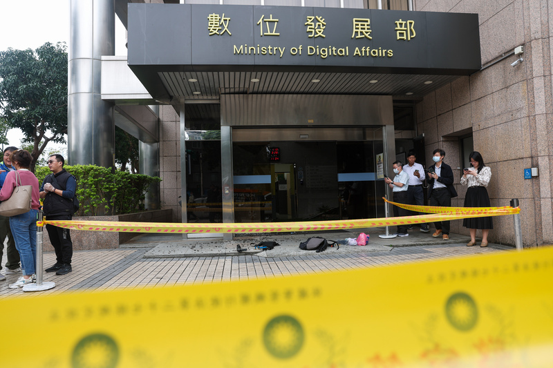 數位部大門遭槍擊   張嫌遭聲押禁見