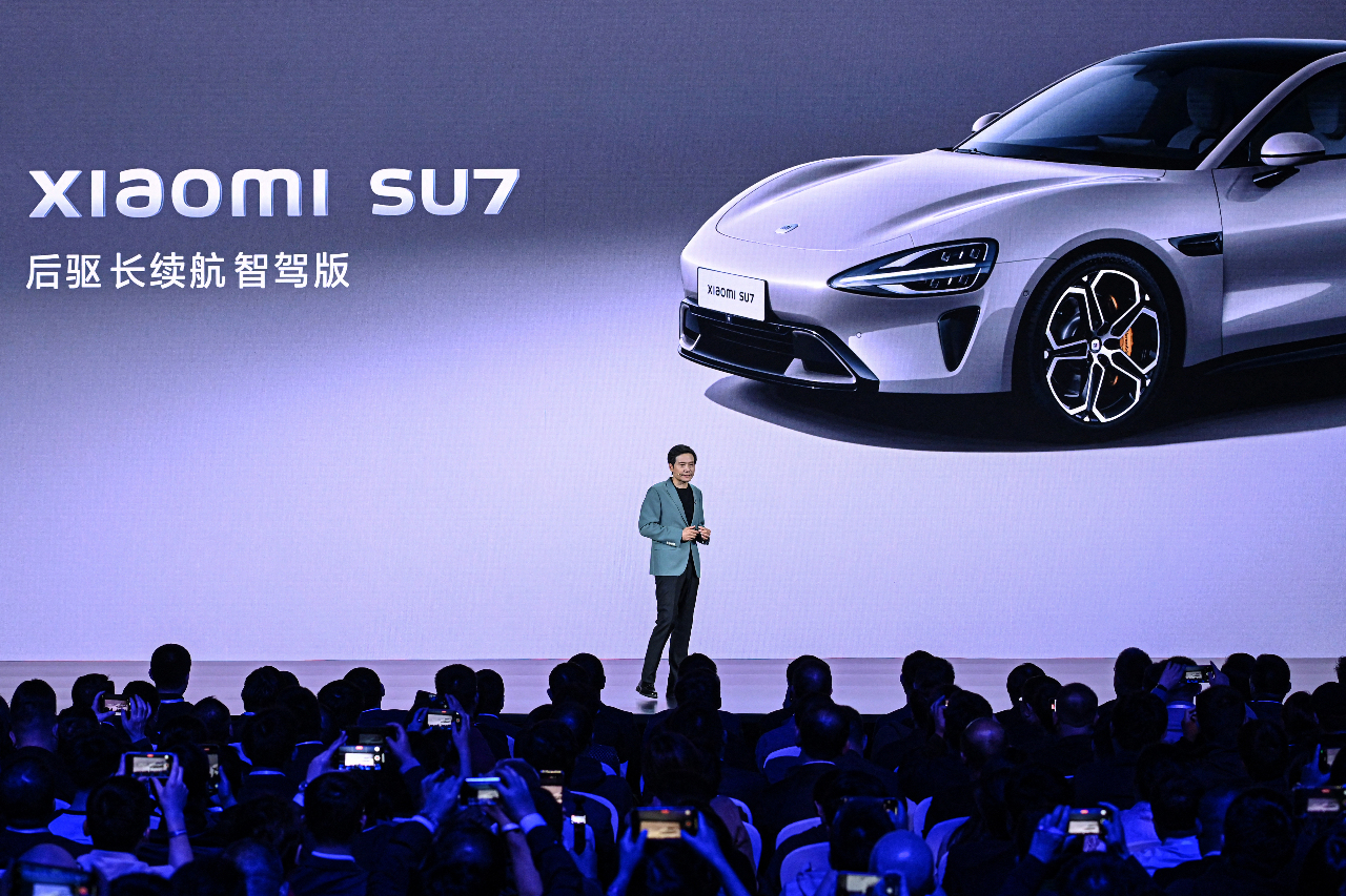 小米汽車熱賣交付需等半年  中國車企降價搶市場