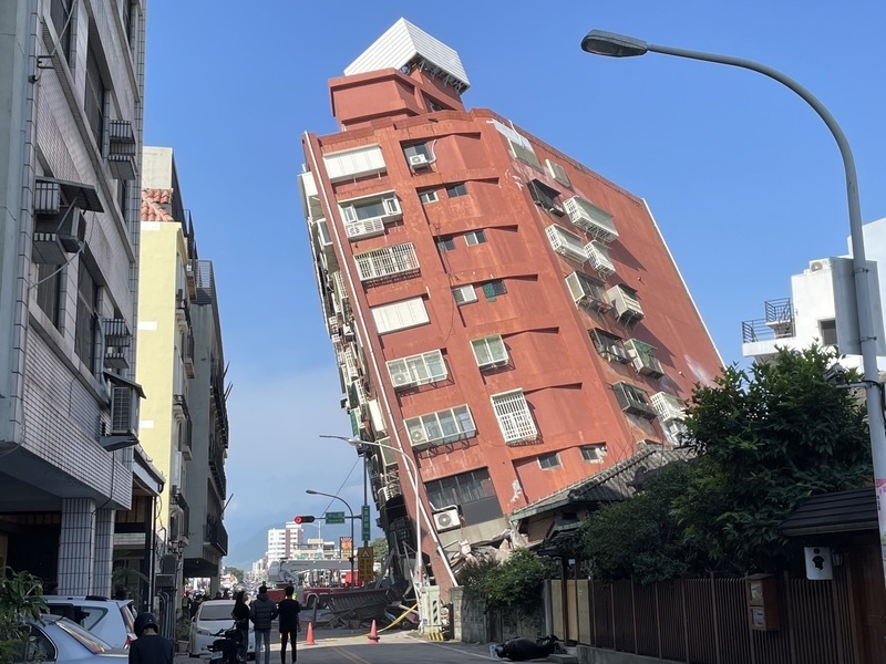 花蓮強震中央災害應變中心9時工作會議 林右昌主持