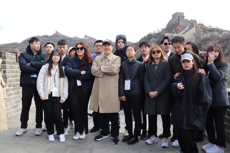 馬英九登長城 唱抗戰歌曲長城謠哽咽