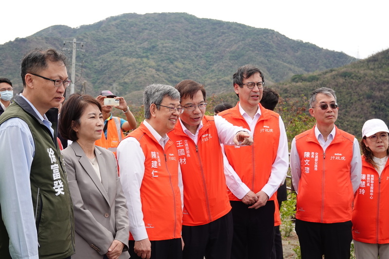 政院核定屏南快速公路  陳建仁：兼顧醫療及產業
