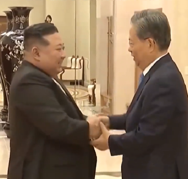 金正恩會見趙樂際 重申與中國發展長期關係