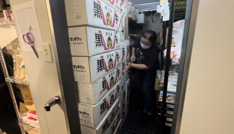 台中燒肉店遭爆使用過期肉品 市府查獲逾期品開罰