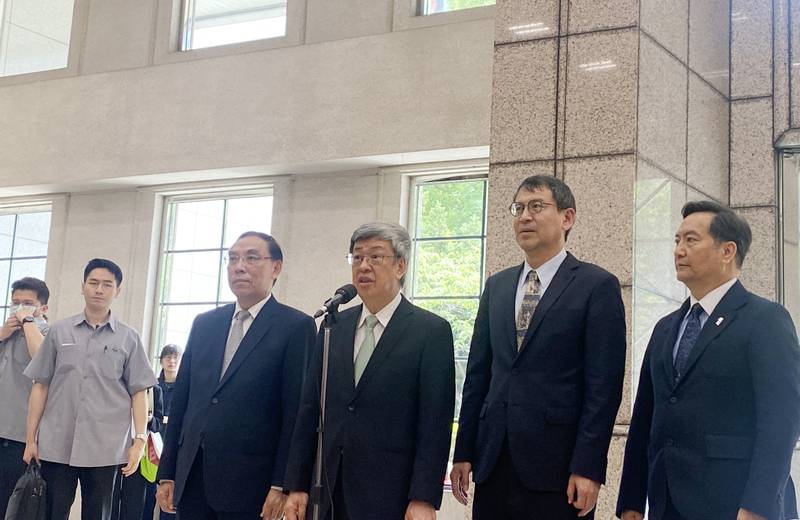 藍委質疑郭智輝 陳建仁：新內閣人選適才適所