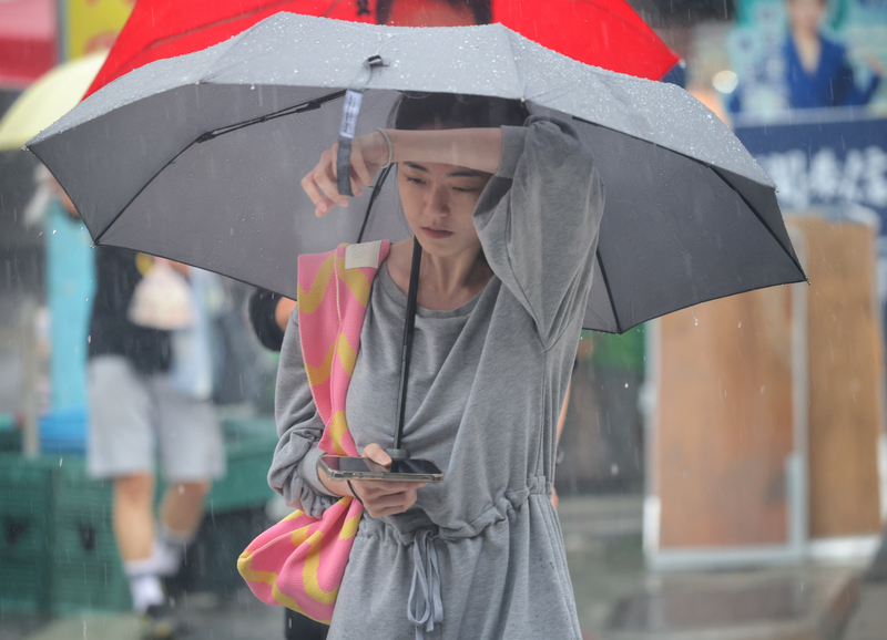 西半部留意短延時大雨 餘震頻繁避免山區活動
