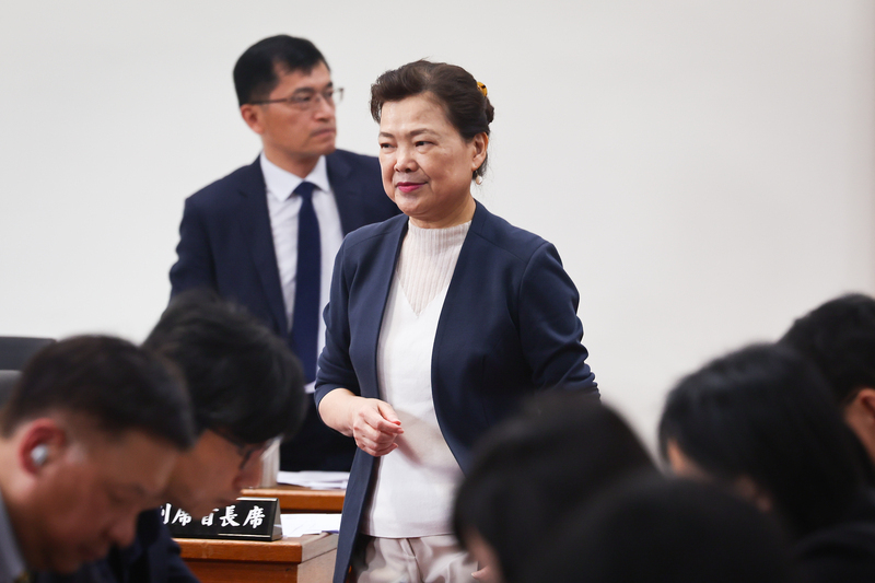 藍委提案電價調整須國會同意  經長：剝奪審議會專業