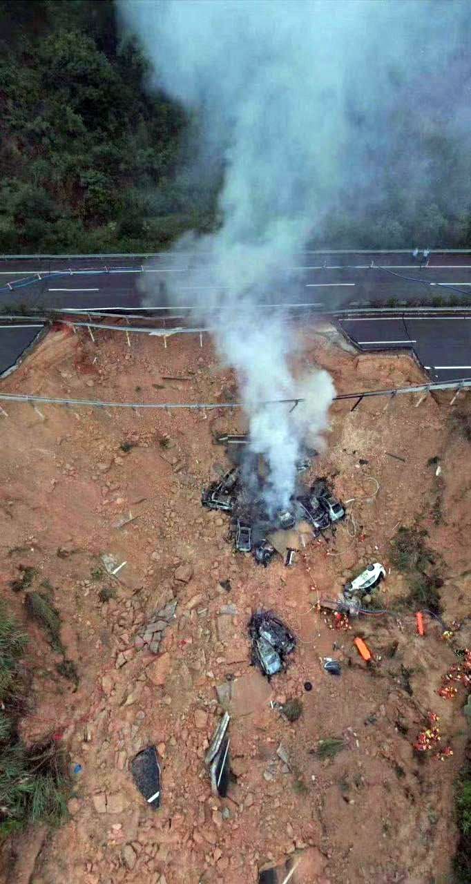 廣東梅大高速救援困難多 地質條件複雜機具難發揮