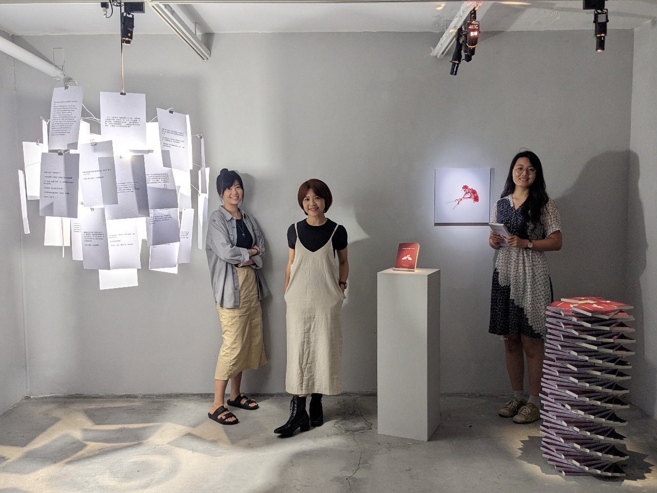 開箱展覽「在縫隙中拾起」看見移工「期間限定」創作能量