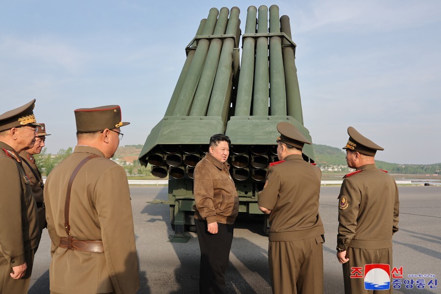 武器再進步 平壤今年將部署新型多管火箭發射器