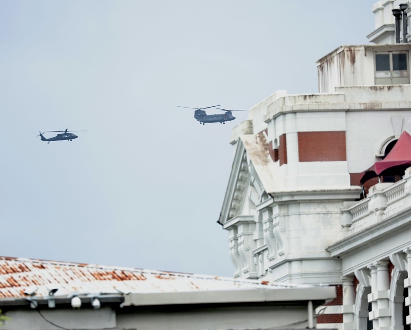 F-16V轟隆聲劃過台北  520就職今晨空中兵力預演