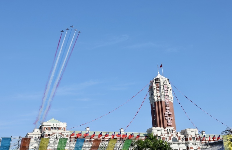 戰機呼嘯台北上空  520空中全兵力預演明登場