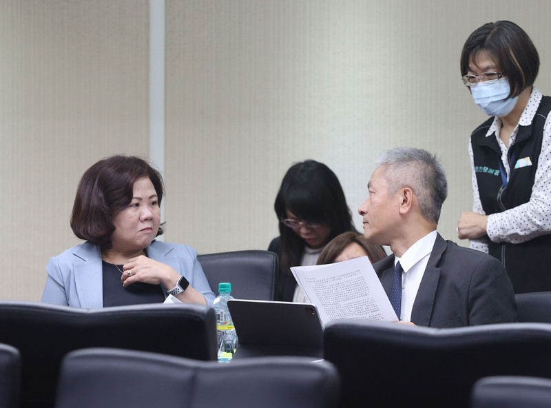 立法院初審通過 勞雇協商後得延後強制退休年齡