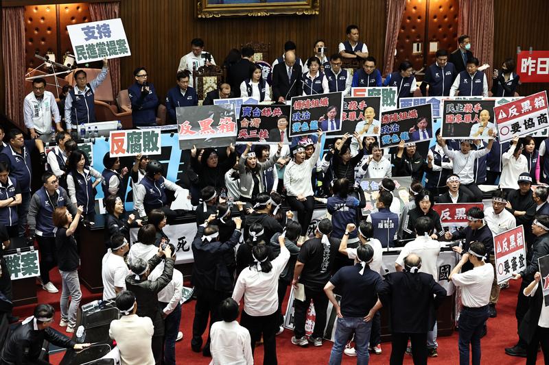 國會職權修法綠提散會動議遭否決 藍將提開會與24、28日續審
