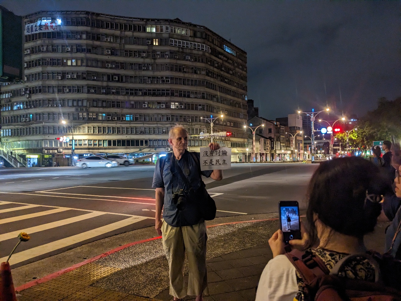521包圍立院 與會外國人：展現充滿動能又多元的台灣社會