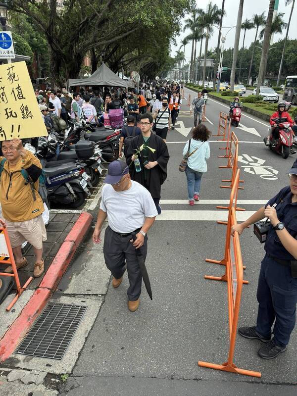 國會職權修法 警方將區隔場外正反民眾 籲勿相互刺激