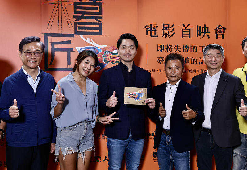 出席全台首支龍舟紀錄片首映 蔣萬安4字回應五月天事件
