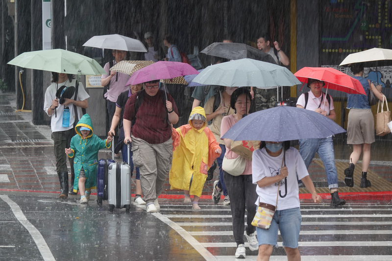 12縣市大雨特報   集中宜花地區、高雄以北山區