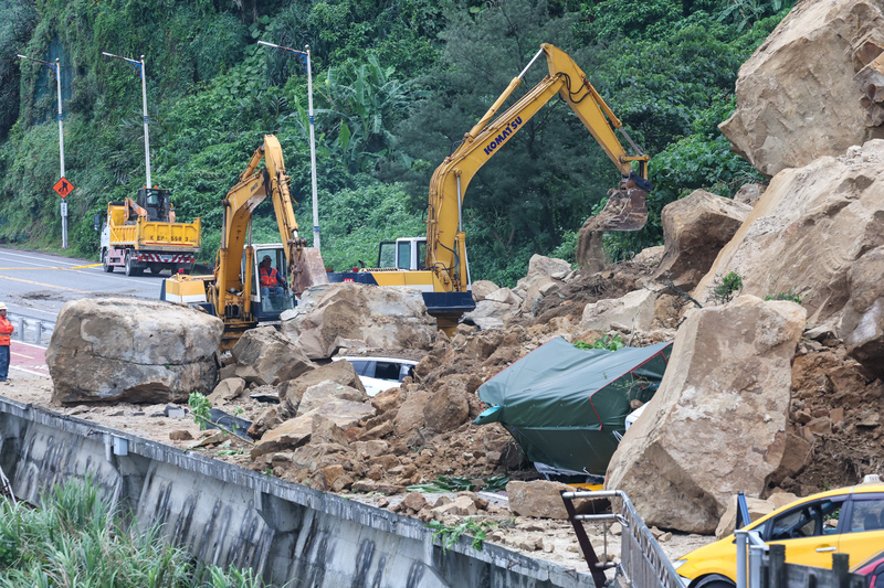 潮境公園路口山崩 估11日搶通規劃替代道路