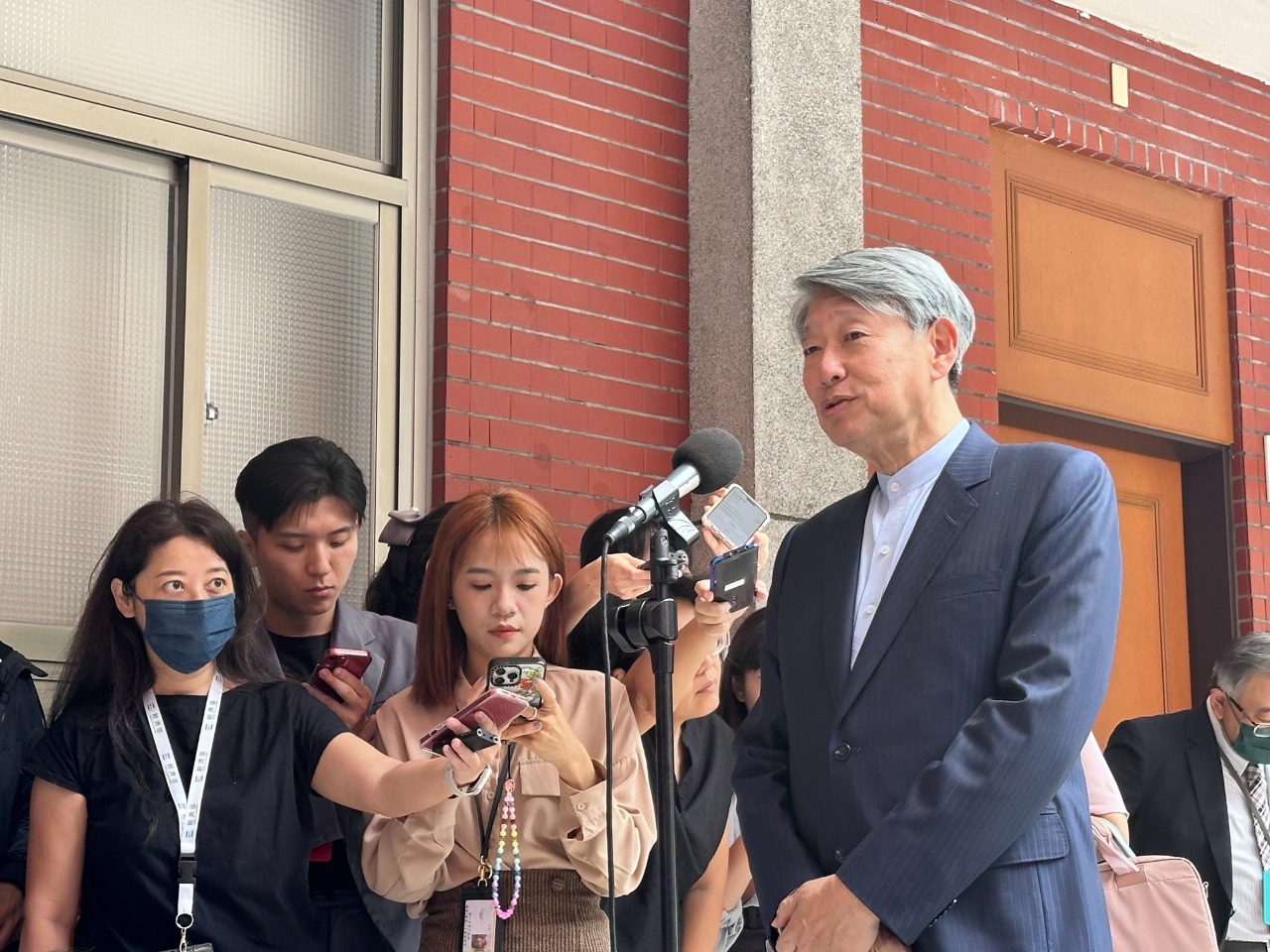 未與輝達討論新投資 郭智輝暗示落腳高雄
