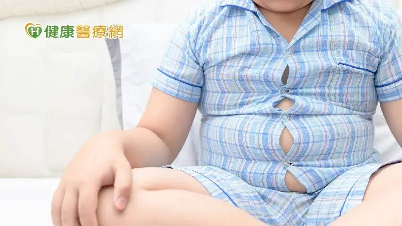 暑假變胖是真的！研究：暑假「這些」生活型態改變、BMI也上升