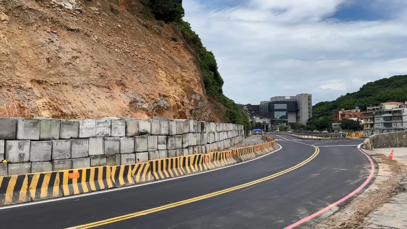 基隆潮境公園崩塌搶修順利 下午開放通行