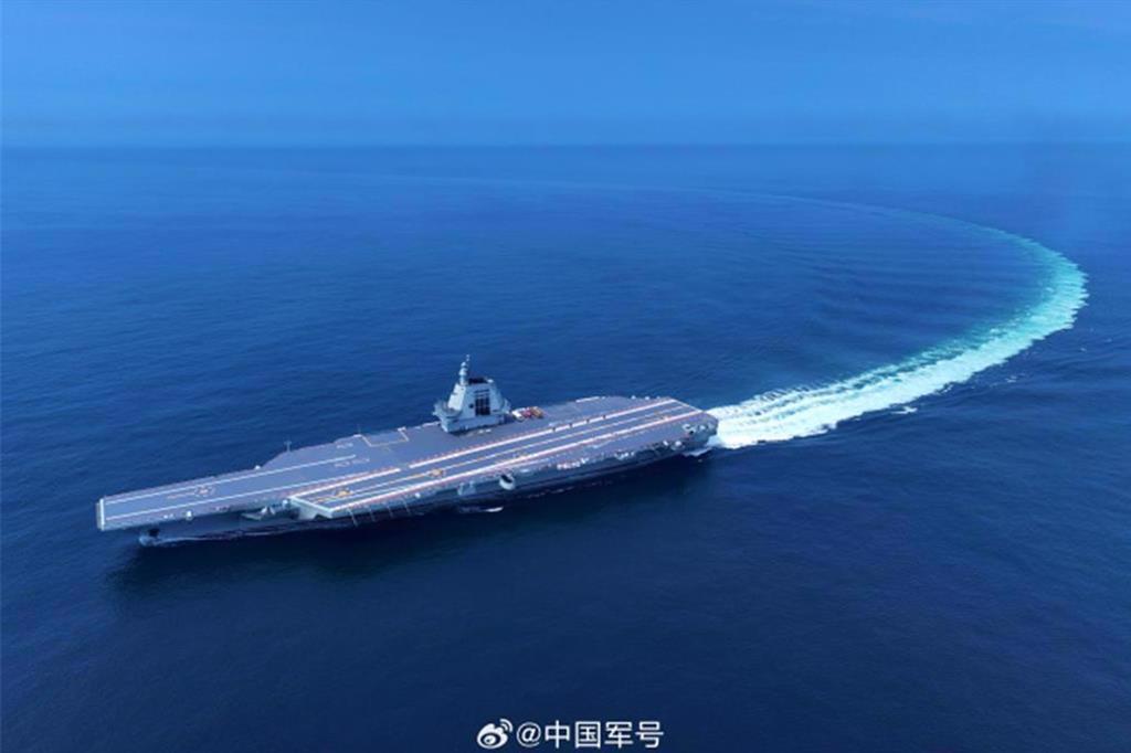 福建號第2次海試 中媒宣傳「海上倒車」機動性