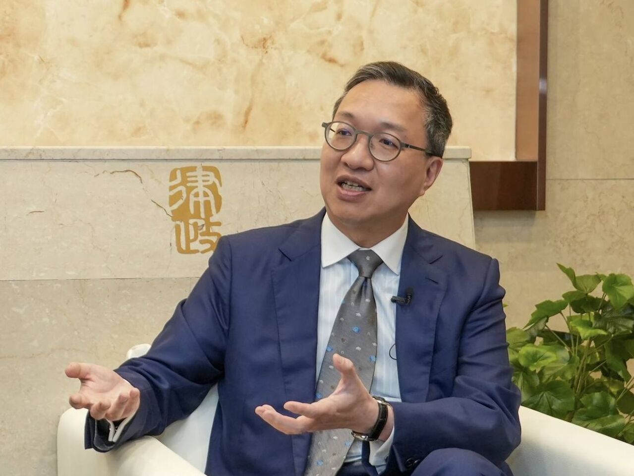 香港律政司：直接或間接資助羅冠聰等人都可能違法