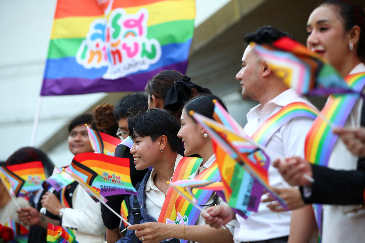 泰國慶祝通過婚姻平權法案 緬甸LGBT人士盼跟進 (影音)