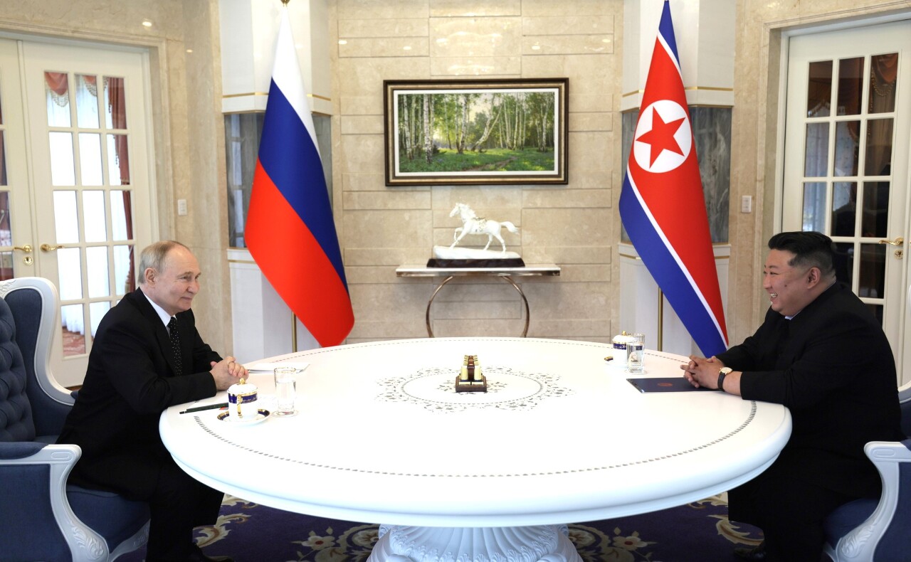 金正恩慶賀俄羅斯日 稱蒲亭「最親愛的同志」